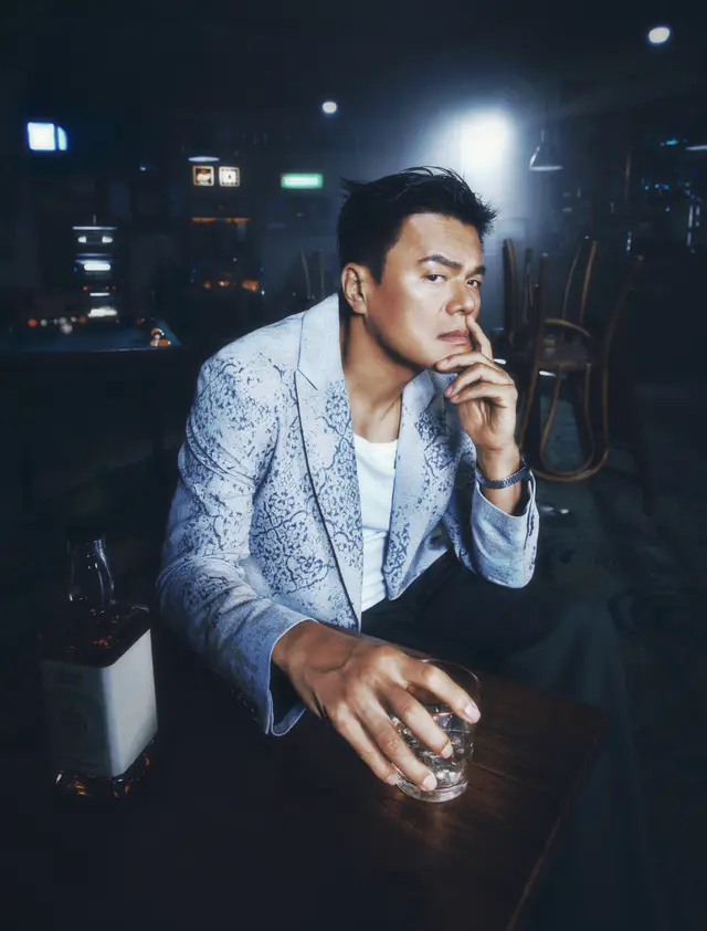 KIM BEOM
